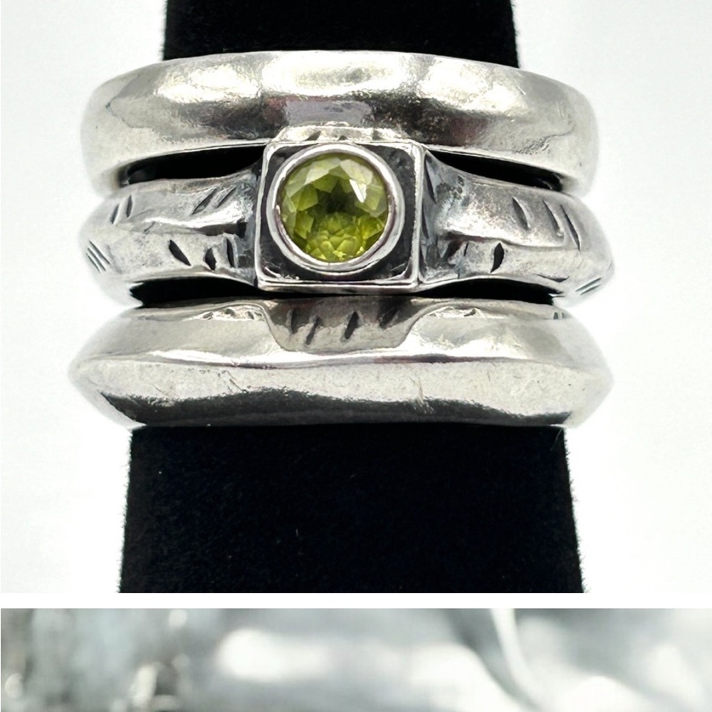 Silpada Silver Ring with Vibrant Peridot Stone - Picture 1 of 5